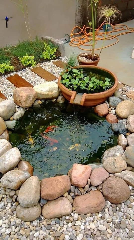 21 idées de petits étangs pour embellir son jardin 14
