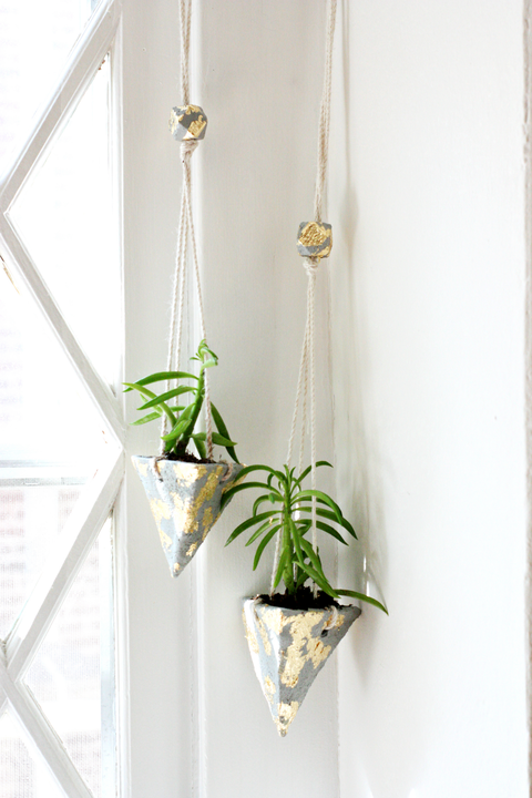 hanging planters triangle