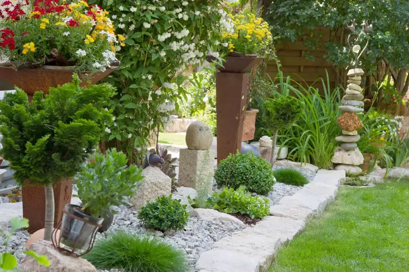 61 idées de jardins super cool dans l'arrière-cour 33 Container Garden with Rock Sculptures