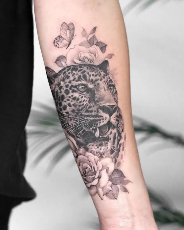 75 superbes tatouages de bras pour femmes avec signification 9 Leopard forearm tattoo by @kyla_rose_tattoo