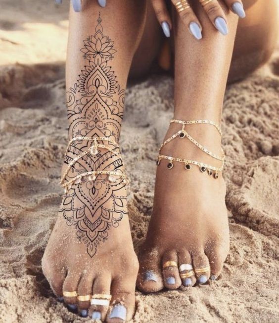 21 Tatouages mandala pour embellir nos jolies chevilles de femmes 13 21 Tatouages mandala pour embellir nos jolies chevilles de femmes 13