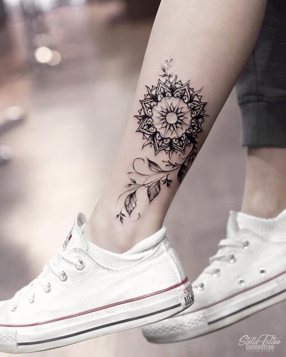 21 Tatouages mandala pour embellir nos jolies chevilles de femmes 6 21 Tatouages mandala pour embellir nos jolies chevilles de femmes 6