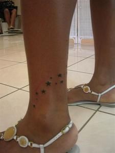 44 top idées de tatouages étoiles + leurs significations 29