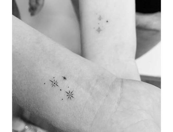 44 top idées de tatouages étoiles + leurs significations 4