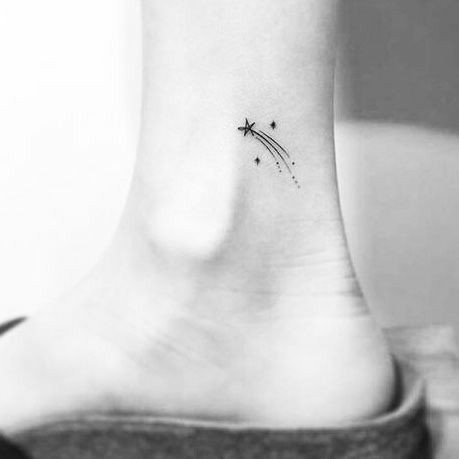 44 top idées de tatouages étoiles + leurs significations 44