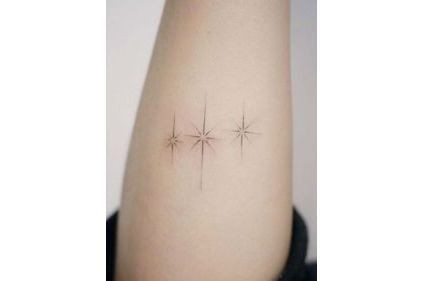 44 top idées de tatouages étoiles + leurs significations 10