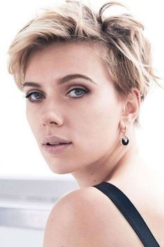 20 Coupes courtes pour femme de 50 ans au visage rond 8 20 Coupes courtes pour femme de 50 ans au visage rond 8