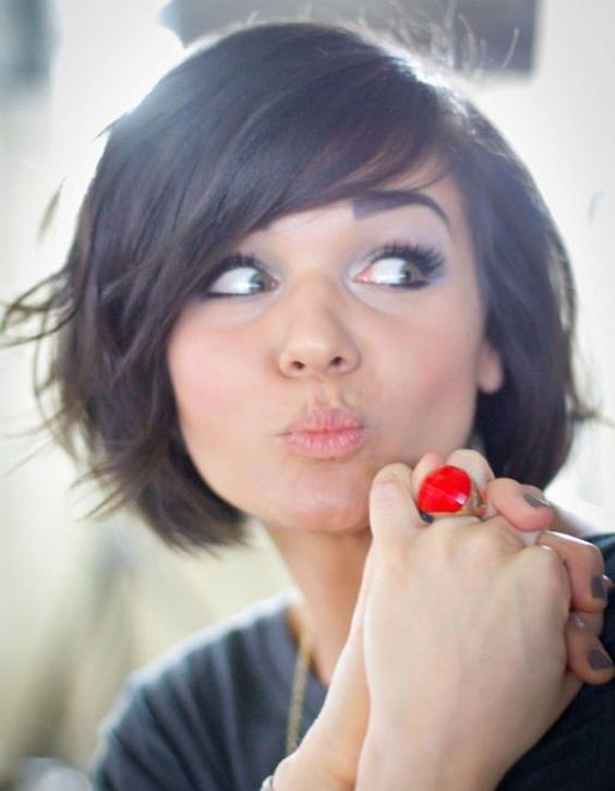20 Coupes courtes pour femme de 50 ans au visage rond 13 20 Coupes courtes pour femme de 50 ans au visage rond 13