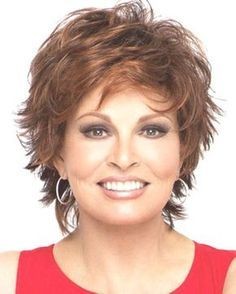 20 Coupes courtes pour femme de 50 ans au visage rond 18 20 Coupes courtes pour femme de 50 ans au visage rond 18