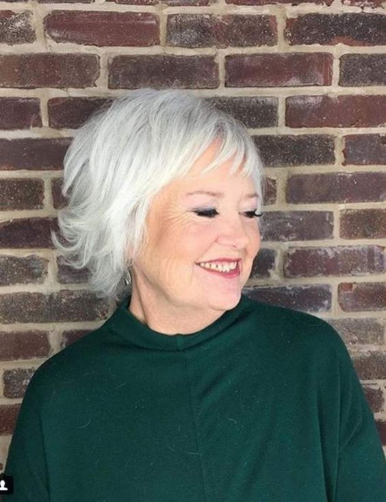 20 Coupes courtes pour femme de 50 ans aux cheveux fins 10 20 Coupes courtes pour femme de 50 ans aux cheveux fins 10