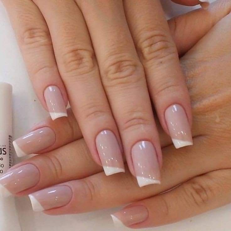 18 idées d'ongles courts dans les tons tendances 8