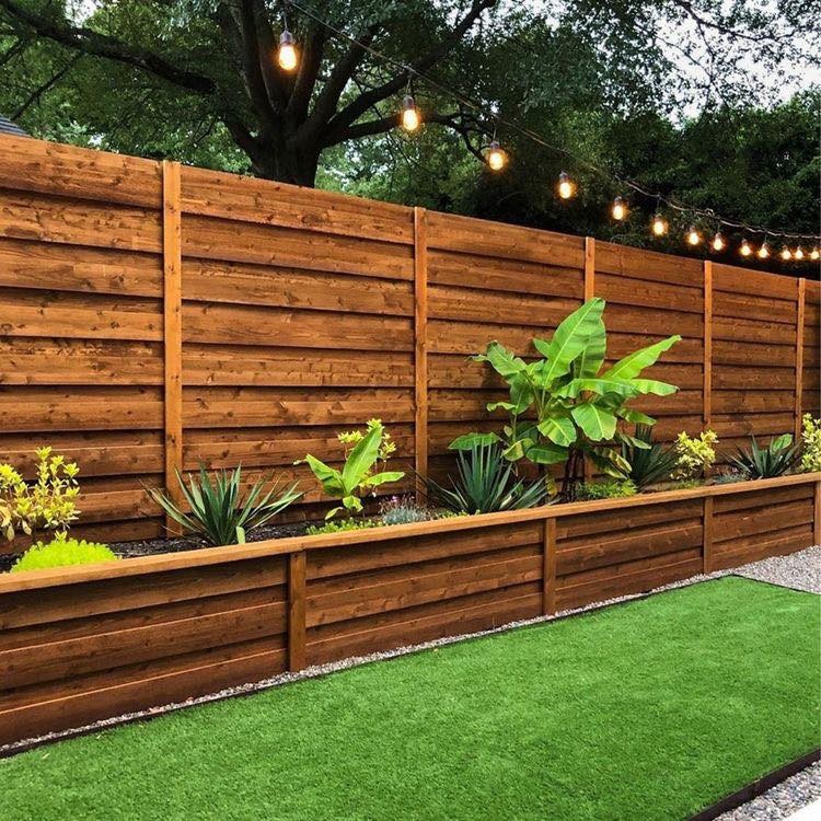 35 Clôtures décorées de petits jardins qui apportent de la vitalité à votre maison 2 35 Clôtures décorées de petits jardins qui apportent de la vitalité à votre maison 2