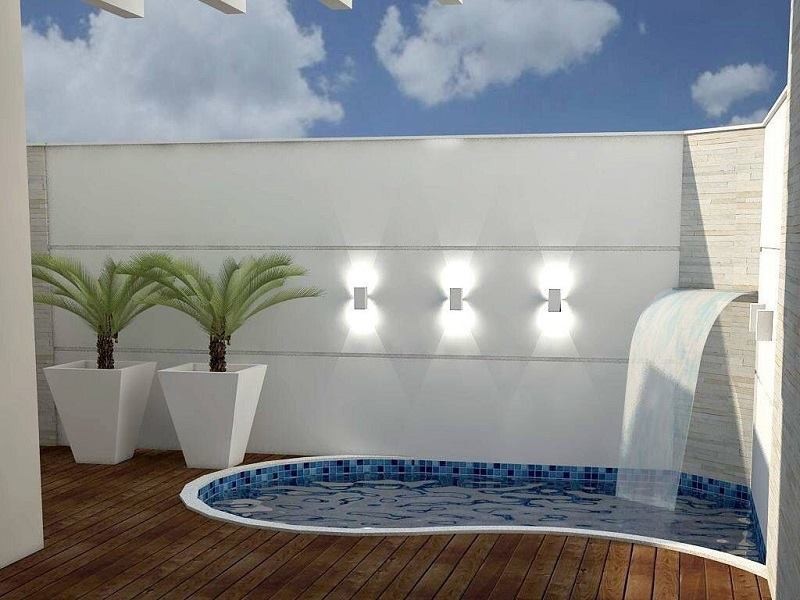 19 piscines bien conçues qui entrent dans une petite cour 10