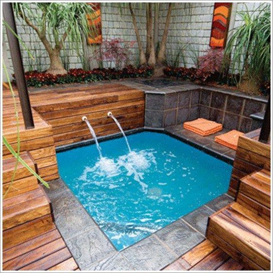 19 piscines bien conçues qui entrent dans une petite cour 19