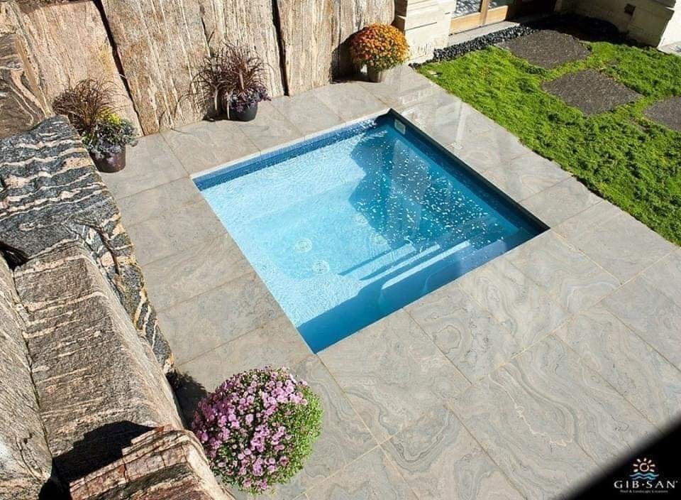 9 petites piscines qui transformeront votre jardin en oasis paradisiaque 2