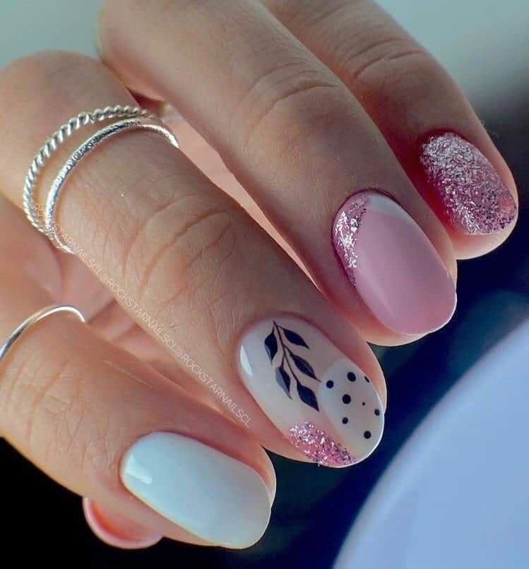 25 Magnifiques modèles sur de petits ongles 19 25 Magnifiques modèles sur de petits ongles 19