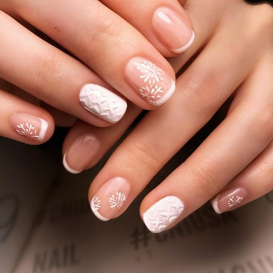 19 Top idées de vernis à ongles blancs style Milky Nails 4