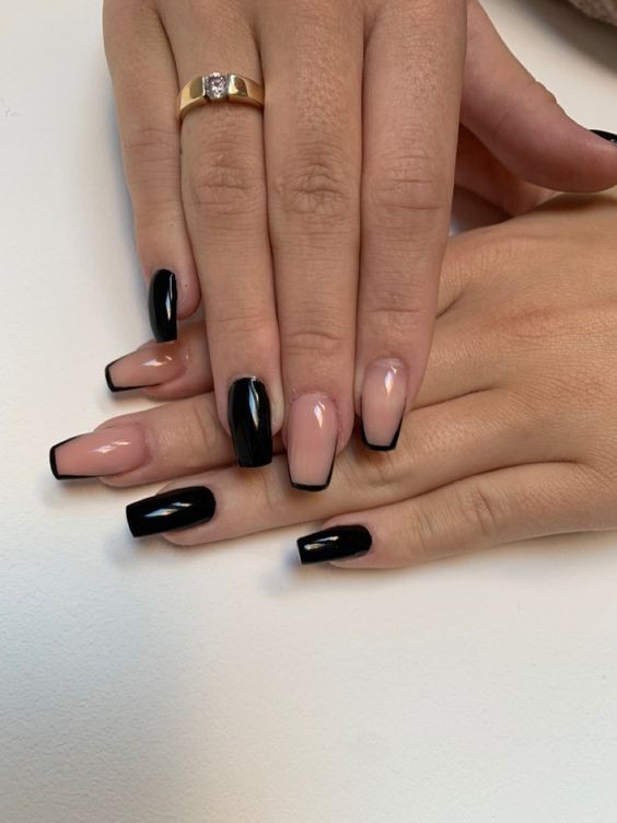 14 idées top pour sublimer tes ongles avec du vernis noir 7