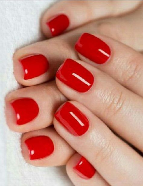 33 top idées de vernis à ongles rouges 3