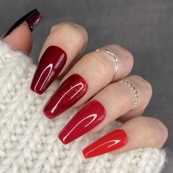 33 top idées de vernis à ongles rouges 6