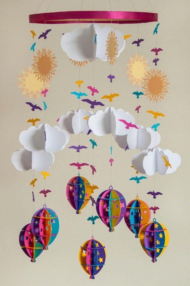 12 Incroyables mobiles en papier à faire soi-même 1 12 Incroyables mobiles en papier à faire soi-même 1