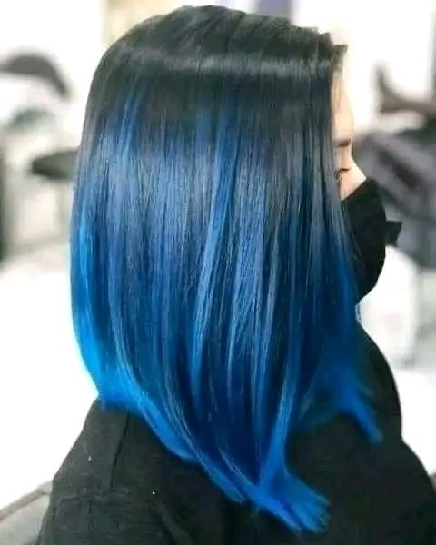 10 idées de couleurs de cheveux en bleue 4