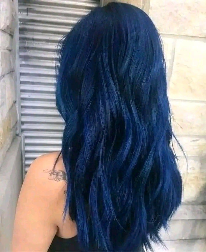 10 idées de couleurs de cheveux en bleue 6 10 idées de couleurs de cheveux en bleue 6