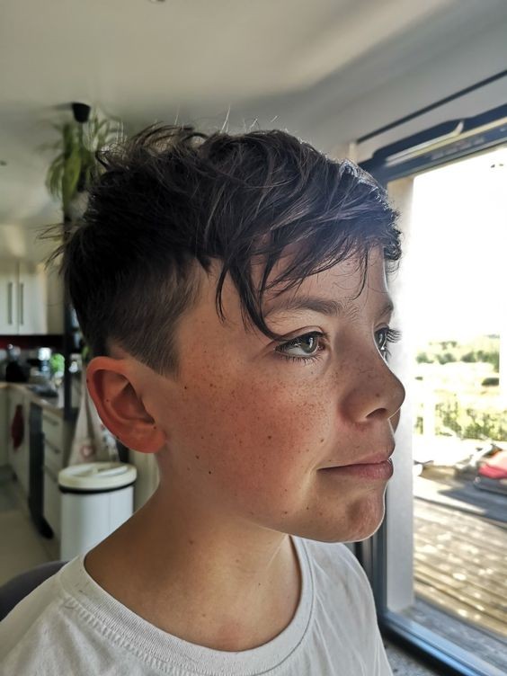 18 idées de coupes pour garçon de 14 ans
