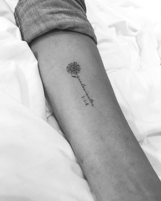 18 idées de tatouages date de naissance 7 18 idées de tatouages date de naissance 7