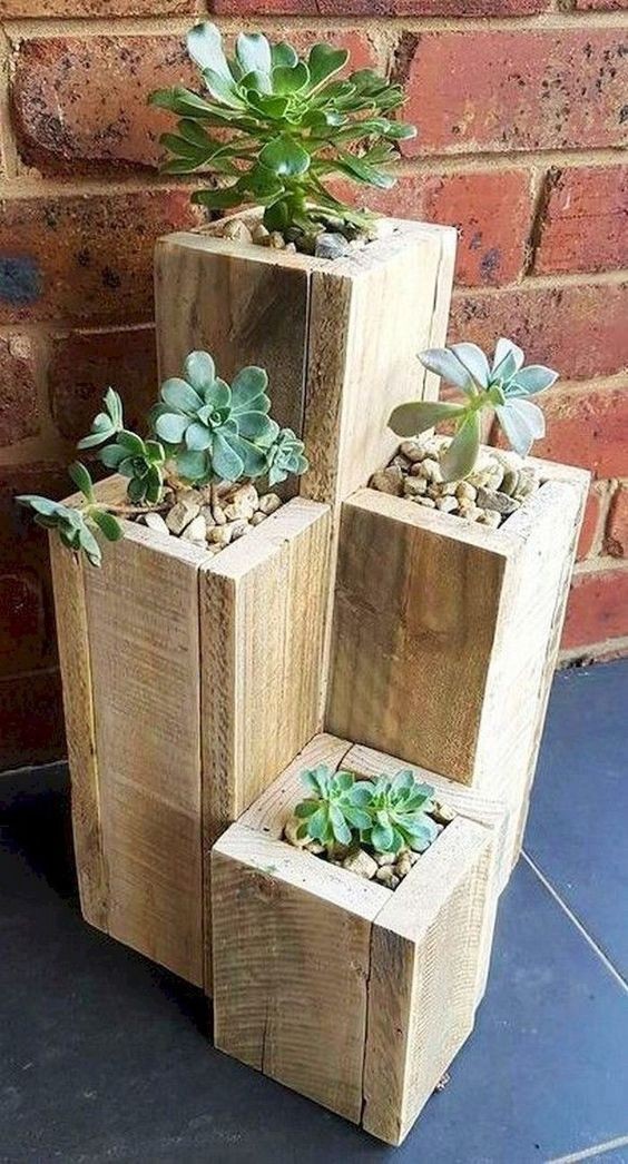 24 idées de jardinières en bois à faire soi-même 1