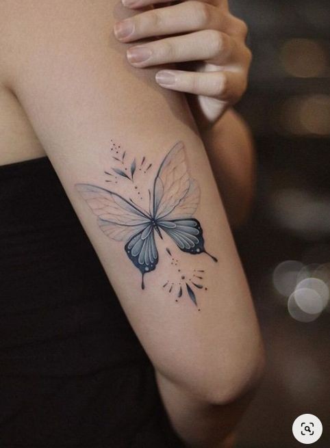 29 top idées de tatouage papillon pour femme 8