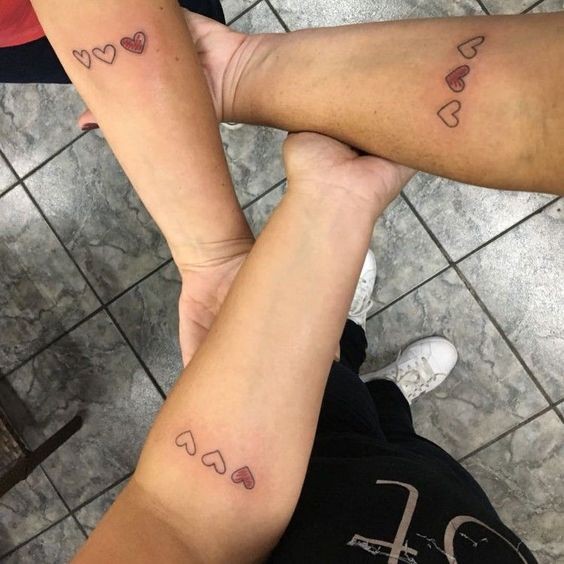 40 meilleures idées de tatouage familial pour vous inspirer 11 40 meilleures idées de tatouage familial pour vous inspirer 11