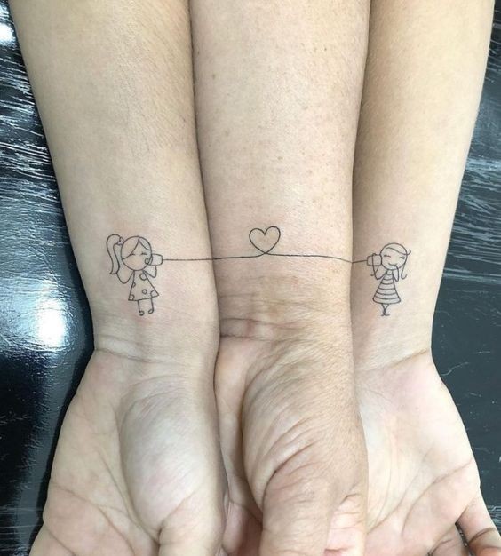 40 meilleures idées de tatouage familial pour vous inspirer 21