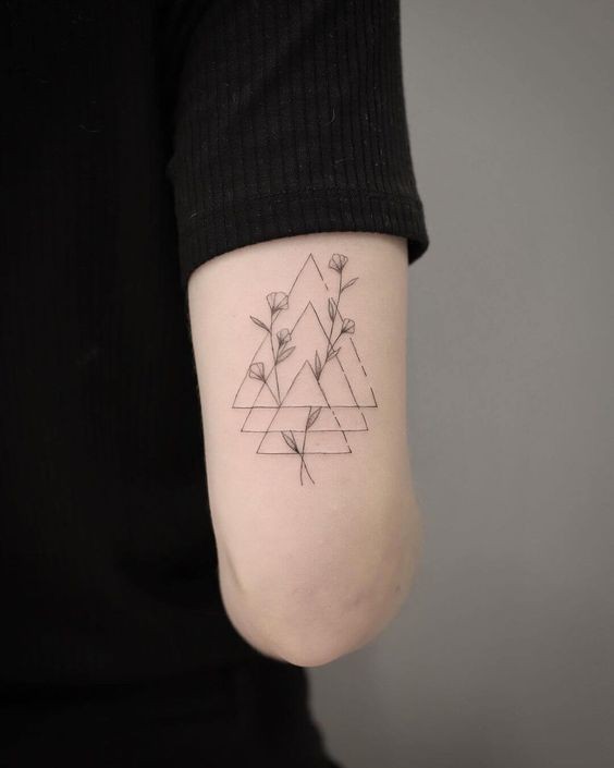 40 meilleures idées de tatouage familial pour vous inspirer 30 40 meilleures idées de tatouage familial pour vous inspirer 30