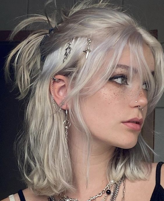 15 Coupes de cheveux grunge pour fille stylée 1