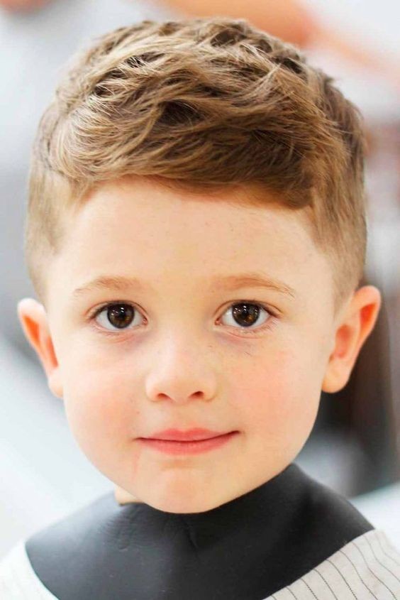 Le top 50 des coupes courtes pour un petit garçon 4 Le top 50 des coupes courtes pour un petit garçon 4