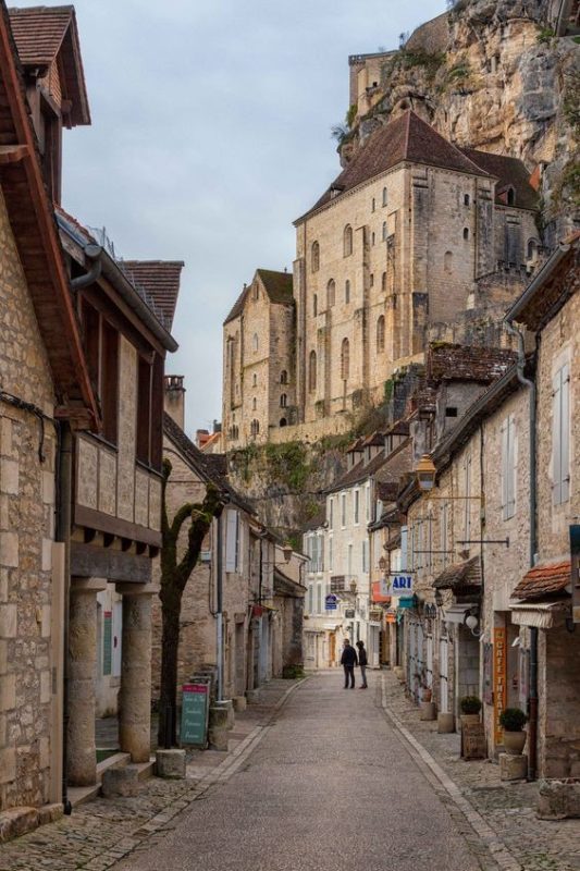 Les 10 plus beaux villages pour un mariage en France 6