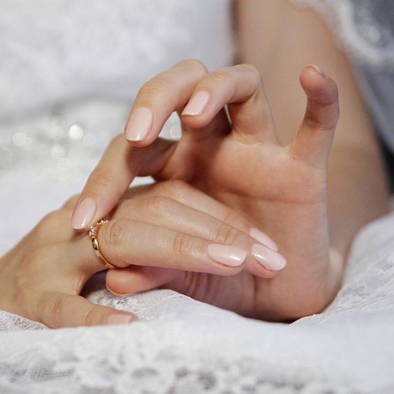 Les 50 Plus Belles Idées d'Ongles d'Invitée de Mariage 56