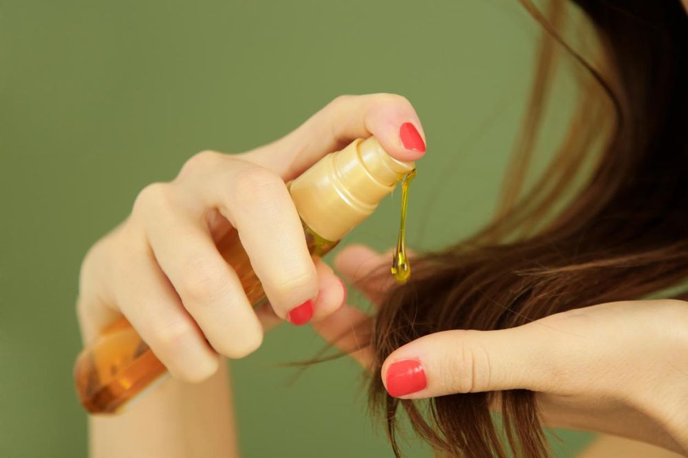 L'huile de Ricin: miracle pour ongles et cheveux 2