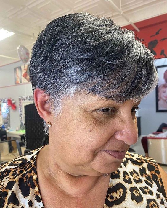 Quelle coupe de cheveux après 60 ans ? 27
