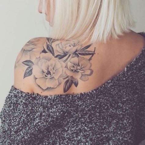Tatouage Épaule Femme : 39 Idées & Significations 37 Tatouage Épaule Femme : 39 Idées & Significations 37
