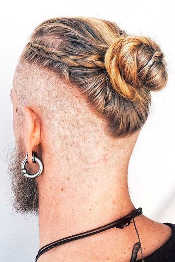 Tresses viking homme : 39 coupes de cheveux inspirées des Vikings en 2023 14