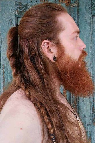 Tresses viking homme : 39 coupes de cheveux inspirées des Vikings en 2023 5