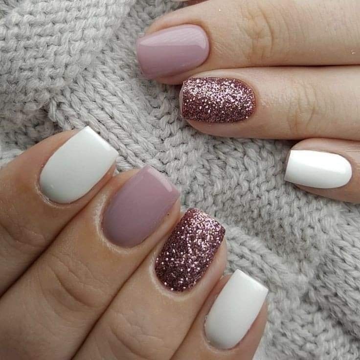 29 idées de gelish paillettes sur ongles courts 2