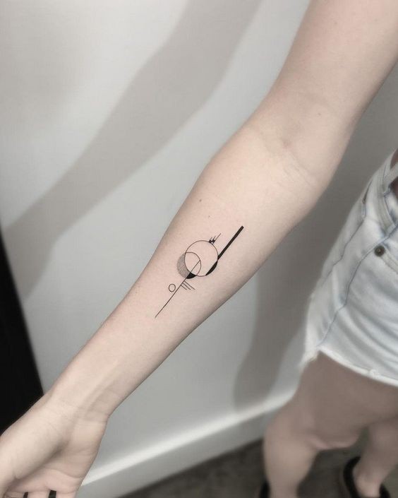 57 idées uniques de tatouage d'avant-bras pour les femmes 13