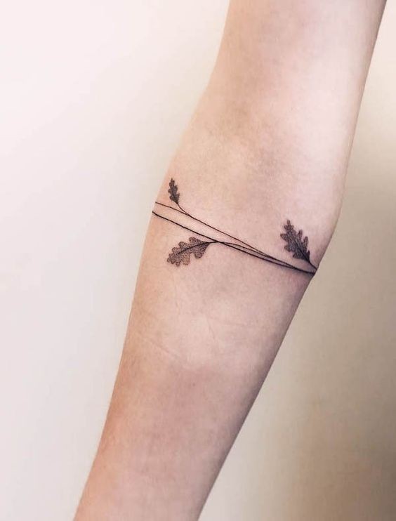 57 idées uniques de tatouage d'avant-bras pour les femmes 36
