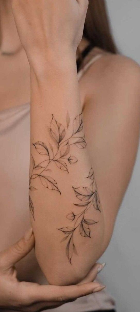 57 idées uniques de tatouage d'avant-bras pour les femmes 26
