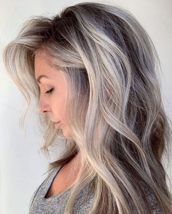 Balayage Cheveux Gris : Les 17 Plus Beaux Modèles ! 6