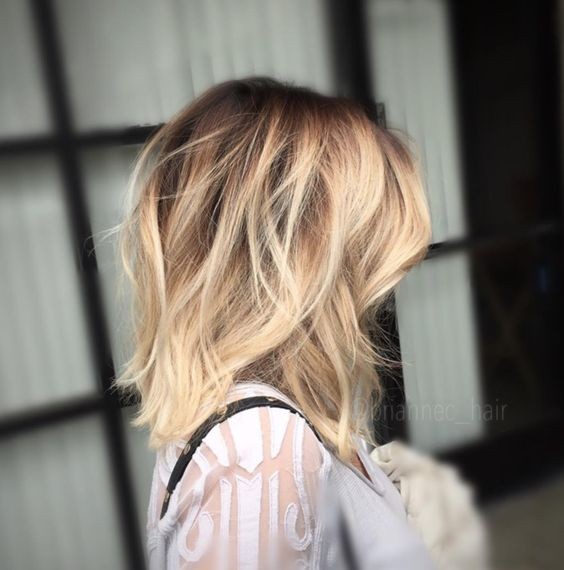 Unstructured Tapered Bob: The 24 Most Beautiful Models 21 Unstructured Tapered Bob: The 24 Most Beautiful Models 21