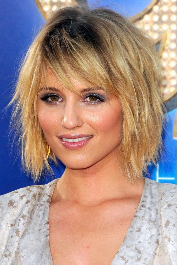 Unstructured Tapered Bob: The 24 Most Beautiful Models 1 Unstructured Tapered Bob: The 24 Most Beautiful Models 1
